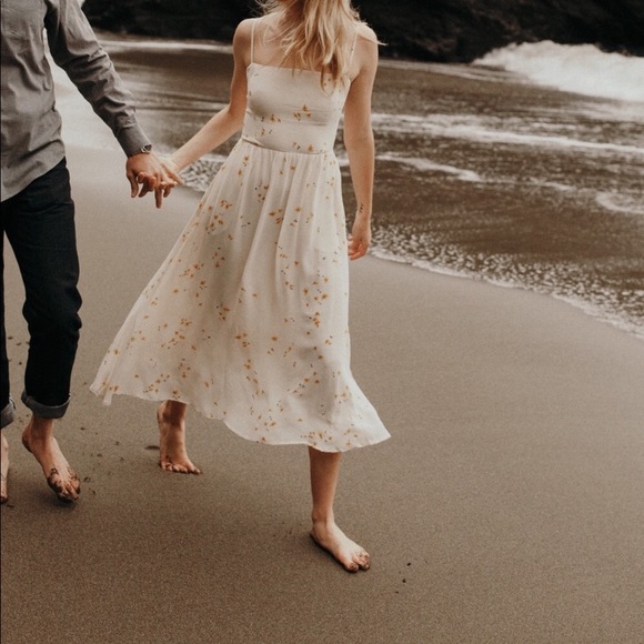 Reformation Dresses & Skirts - Opium Rosehip dress